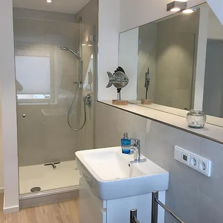 Ferienwohnung Kiel - Kanalblick Экстерьер фото