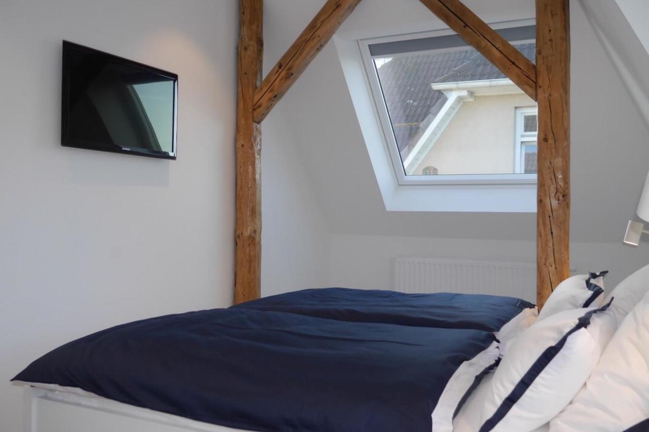 - Kanalblick Apartment