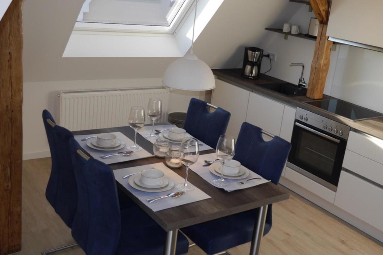 - Kanalblick Apartment *